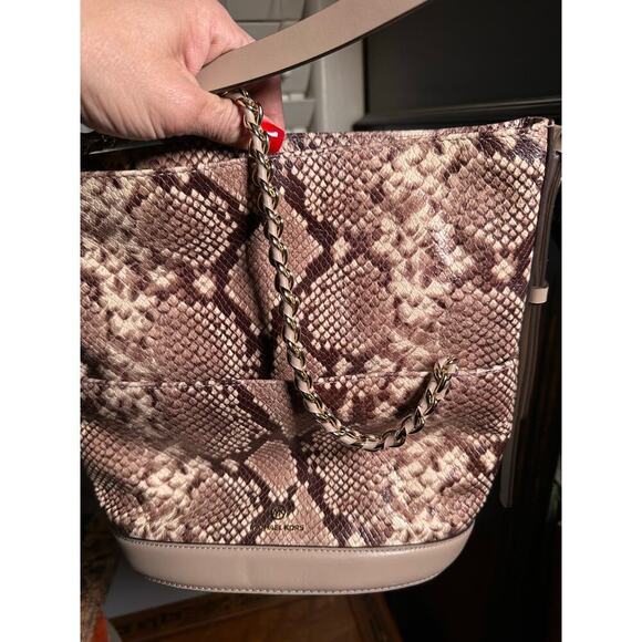NWT MICHAEL KORS REESE Python bucket shoulder 
EMBOSSED LEATHER bag purse - Picture 8 of 11
